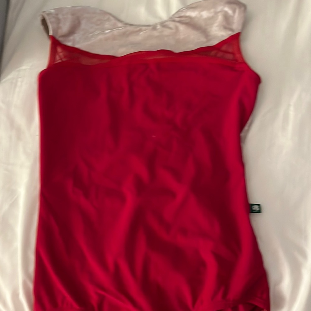 Red and White Mesh Lucky Leo Size: M